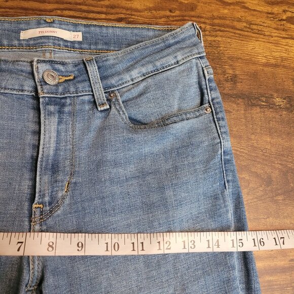Levi's Jeans Sz 27 Skinny 711 Mid Rise Medium Light Wash Stretch Denim Western - Picture 8 of 12
